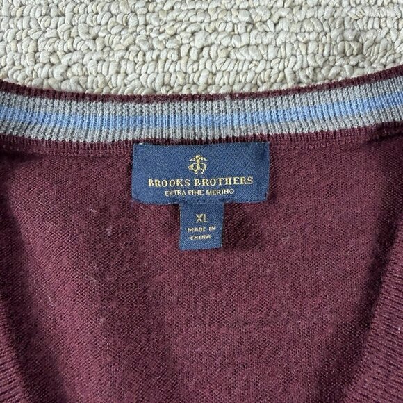 Brooks Brothers Extra Fine Merino Wool V-Neck Sweater Maroon Men’s Size XL - Picture 2 of 8